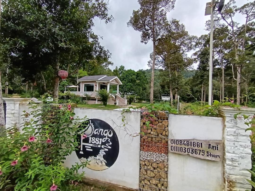 Dango1881Muslim Riverstay Padang Rengas Exterior photo