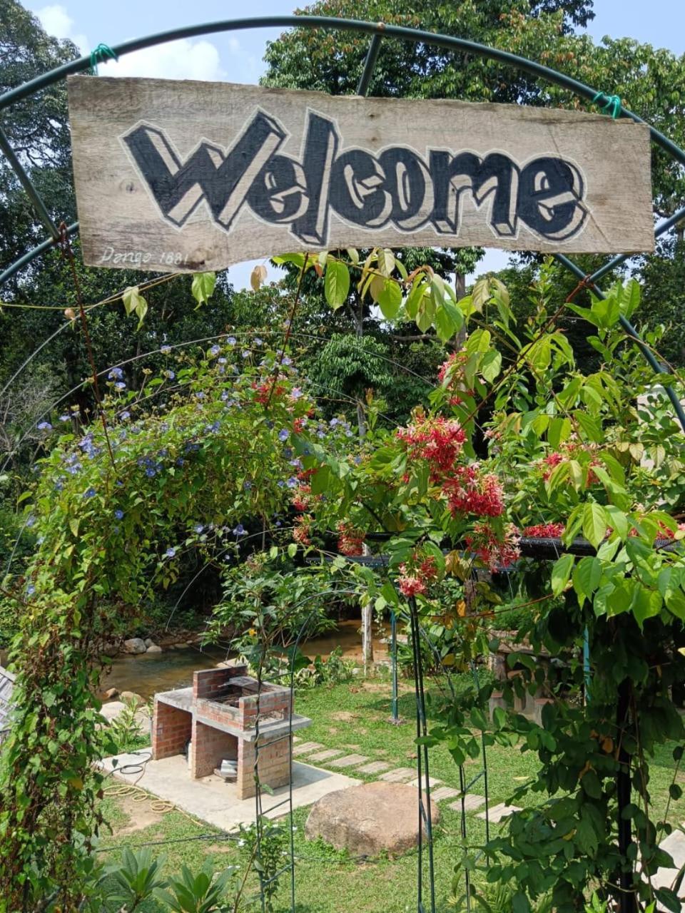 Dango1881Muslim Riverstay Padang Rengas Exterior photo